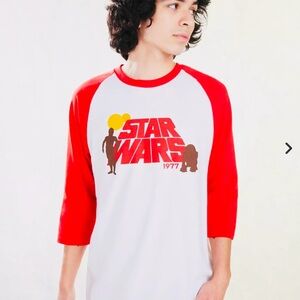 Our Universe Unisex Star Wars 1977 Red & White Raglan Baseball Tee